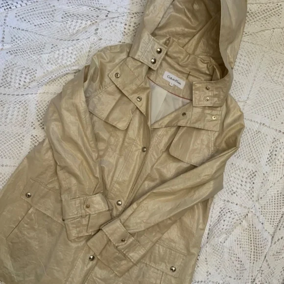 Calvin Klein cream/white rain trench coat - Picture 3 of 7